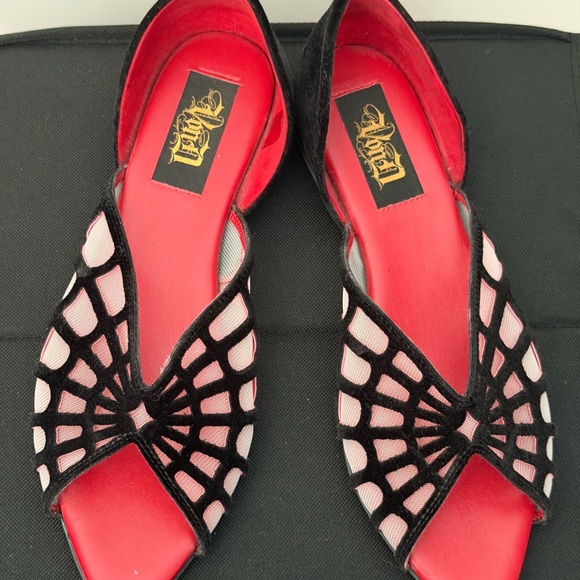 Kat von D Spiderweb Halloween flat sandal shoes. - Picture 1 of 8